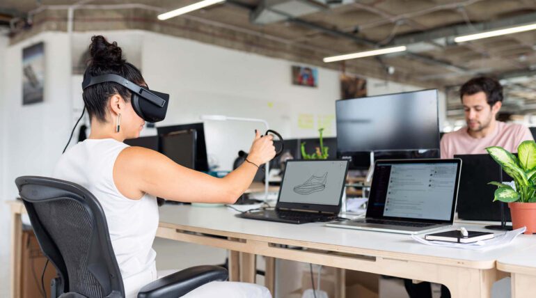 10 Mobile App Development Trends to Watch in 2024